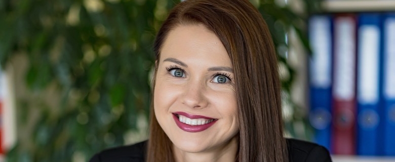 Оксана Ундруле — генеральный директор и главный бухгалтер 1 Оксана Ундруле — генеральный директор и главный бухгалтер 1